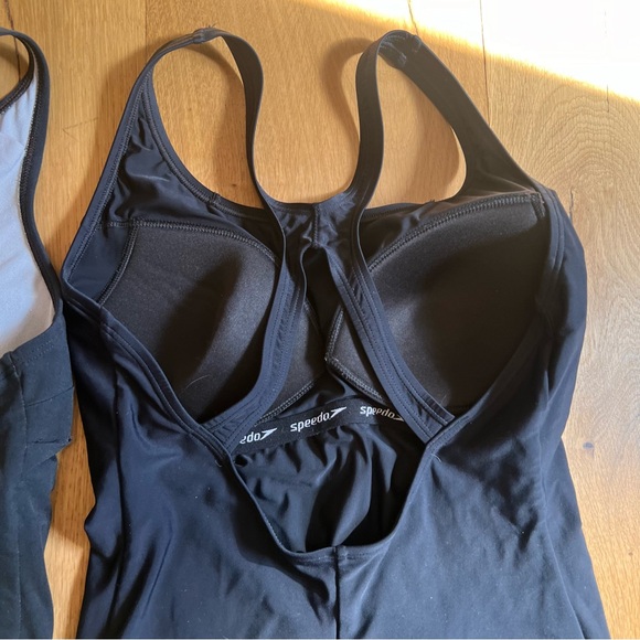 Speedo Women’s Swimsuit size 10 - Picture 7 of 8